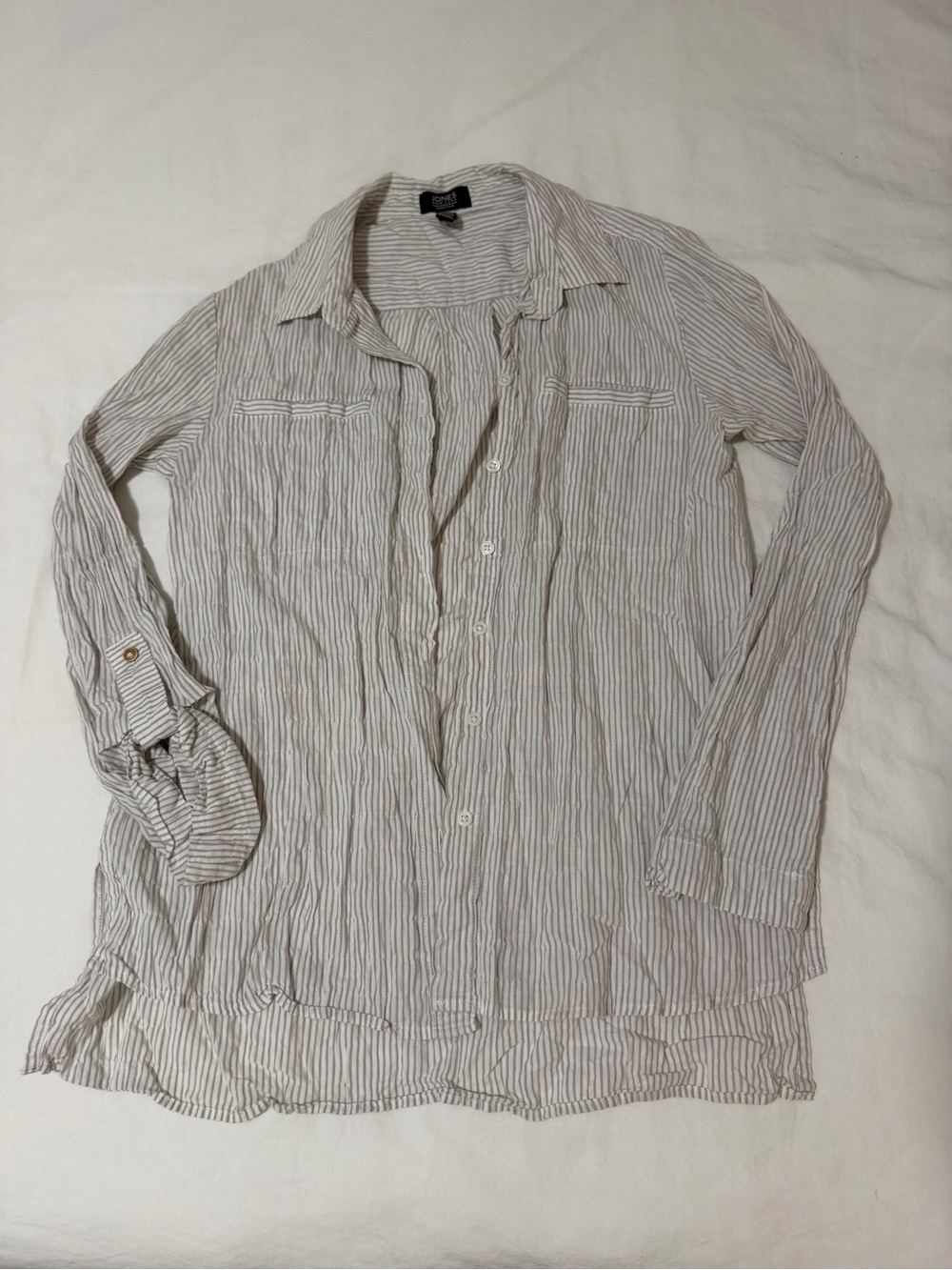 Jones New York white + grey striped button-up shirt